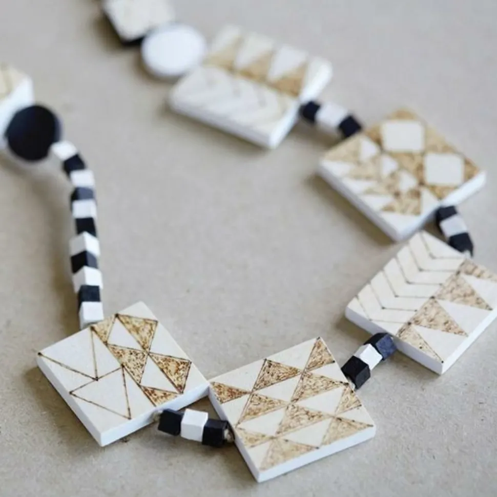 ARTEMIO - 12 perles en bois carrées 30 x 5 mm