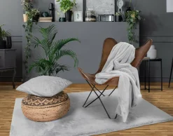 BEST MOBILIER - Joy - plaid - 150x200cm - en fausse fourrure