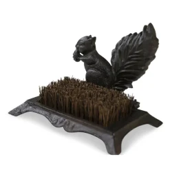 DÉCORATION D'AUTREFOIS - Gratte-pied fonte fonte marron - décoration d'autrefois