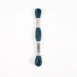 DMC - Fil de laine organique à broder Eco Vita 360 coloris 610 bleu -16m