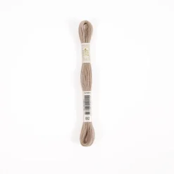 DMC - Fil de laine organique à broder Eco Vita 360 coloris 2 mauve -16m