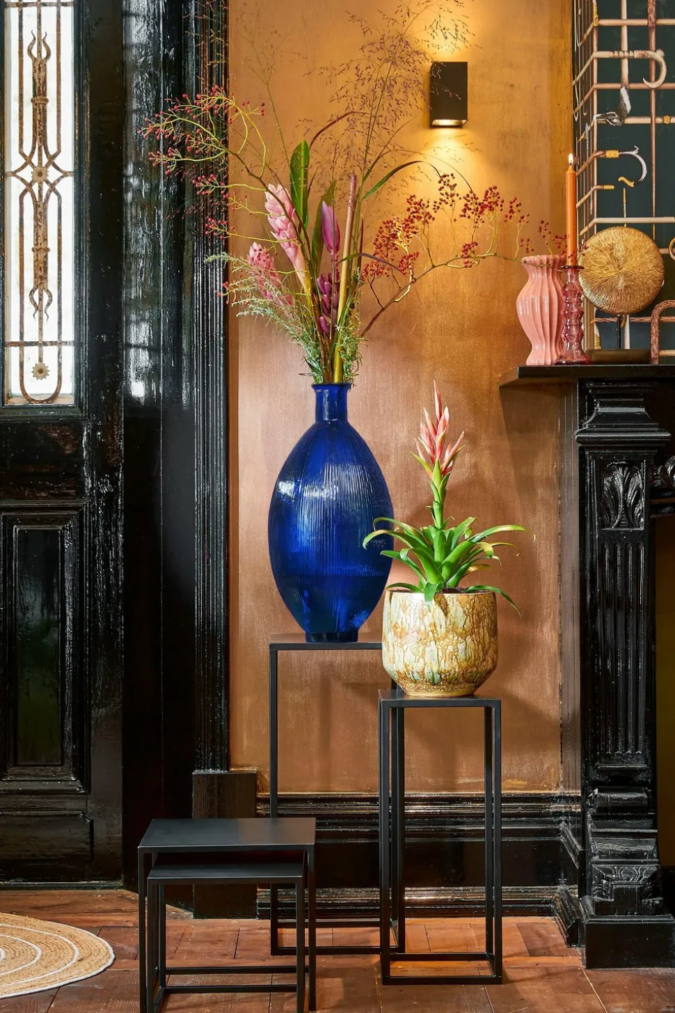 MICA DECORATIONS - Mica decorations - vase bouteille en verre recyclé bleu foncé h59