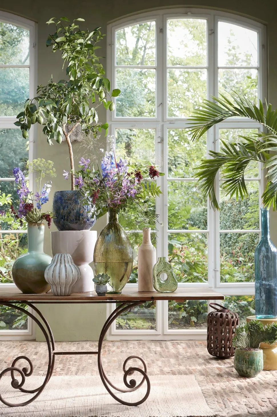 MICA DECORATIONS - Mica decorations - vase en verre vert clair h25