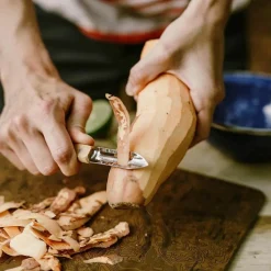 OPINEL - Eplucheur n° 115 poignée en bois nature