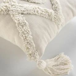 PARIS PRIX - Coussin déco tufté à pompons 