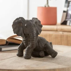 PARIS PRIX - Statuette déco "éléphant couché" 19cm marron