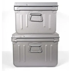 PIERRE HENRY - Lot de 2 coffres en métal habitat