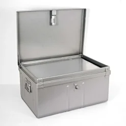 PIERRE HENRY - Lot de 2 coffres en métal habitat